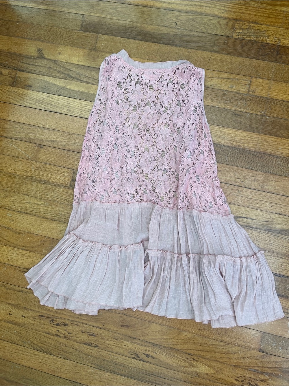 Light Pink Lace-Back Tiered Sleeveless Top - Women S/M - Picture 3 of 3